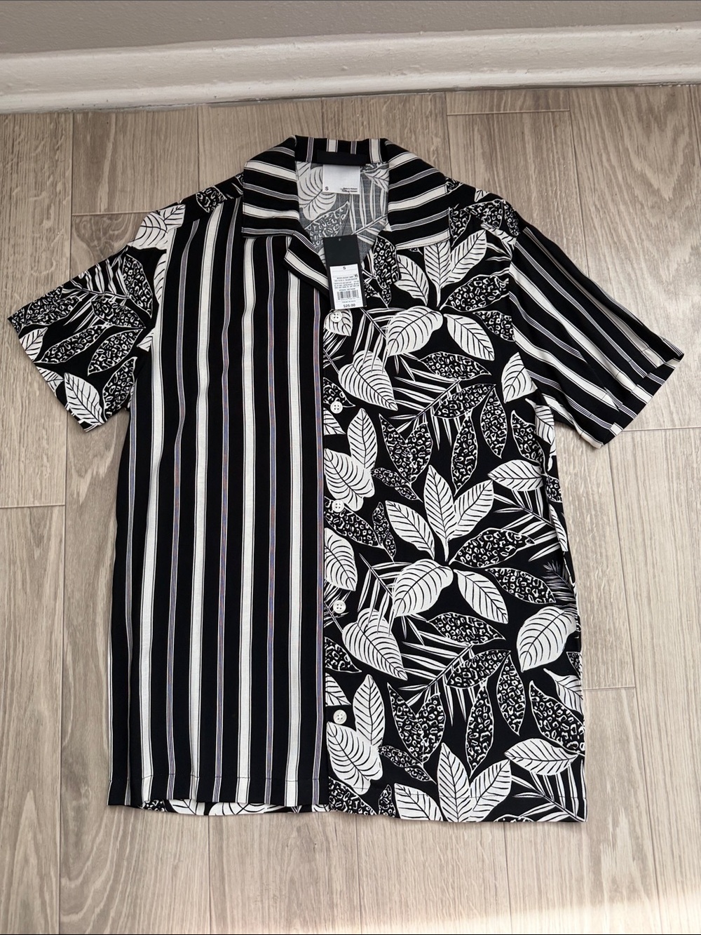 Original Use Black & White Split-Pattern Short Sleeve Button-Down Shirt